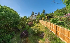 Bovey Tracey, Newton Abbot, Devon, TQ13 photo