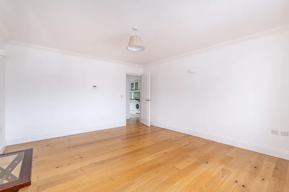 Wilmer Crescent, Kingston Upon Thames, KT2 photo 7