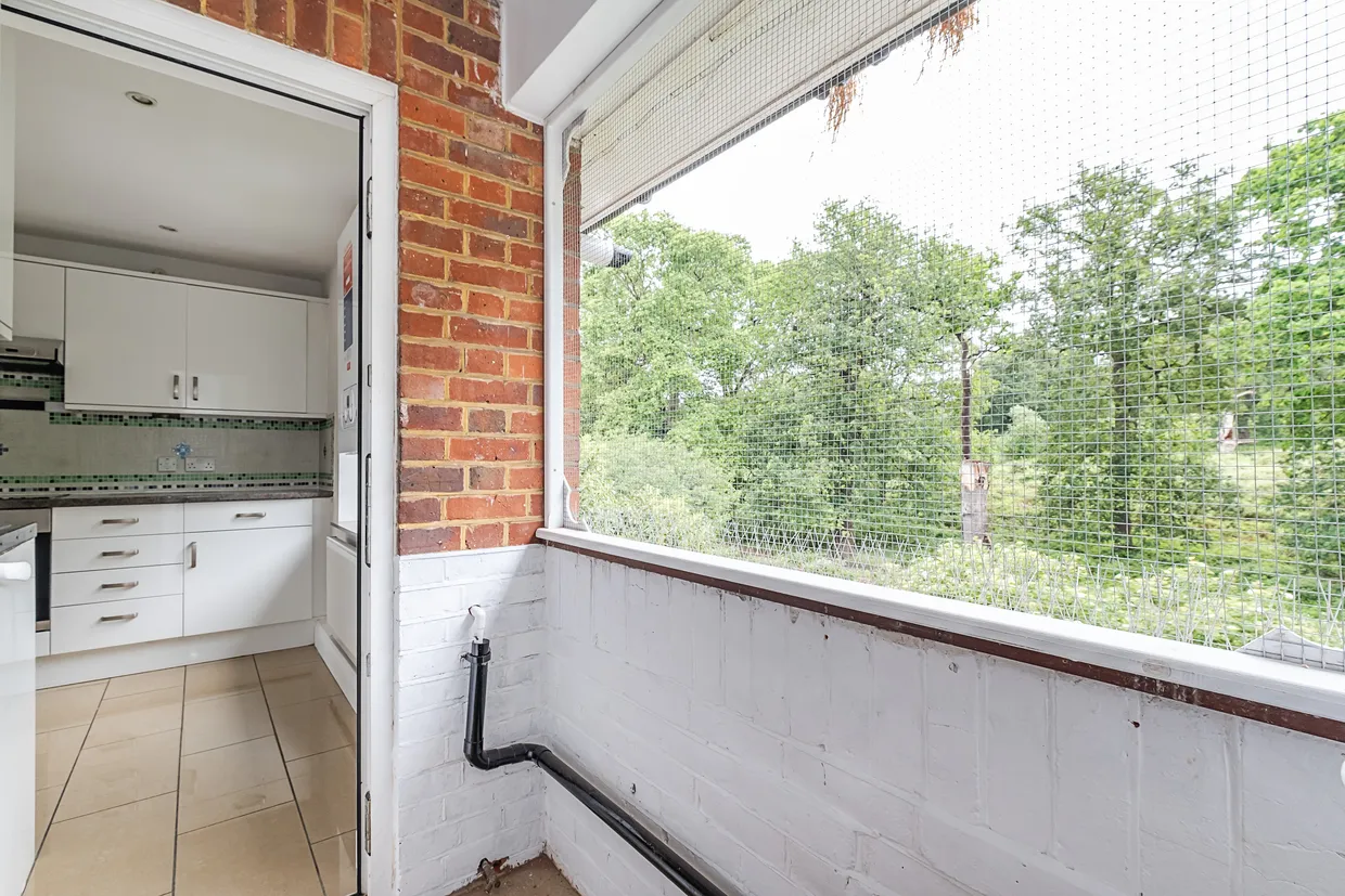 Wilmer Crescent, Kingston Upon Thames, KT2 photo 14