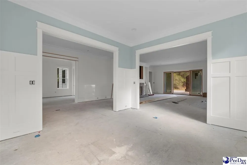 1185 McLaughlin Rd, Effingham, SC 29541-3111
