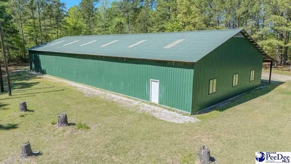 1315 Hill Harrell Rd, Effingham, SC 29541