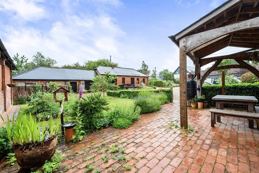 Property Image 11