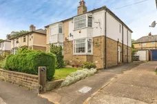 Botham Hall Road, HUDDERSFIELD
