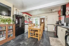 Botham Hall Road, HUDDERSFIELD
