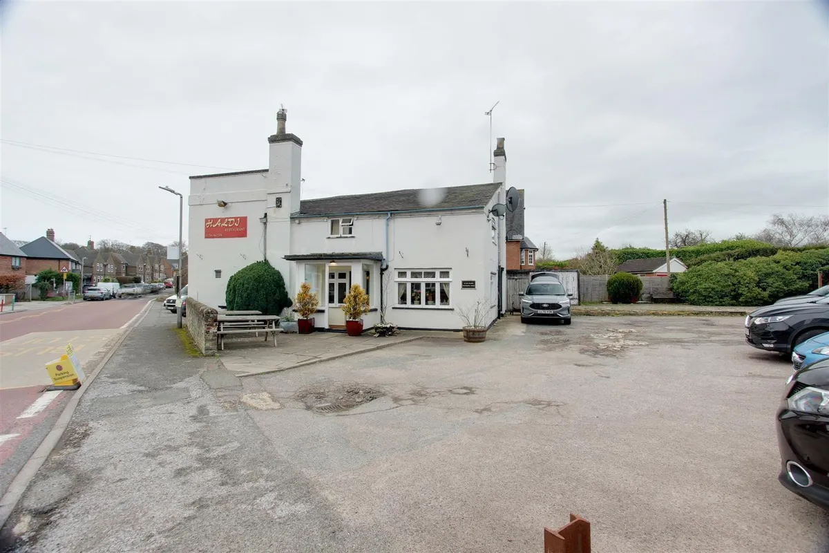 Marsworth Road, Pitstone, Buckinghamshire