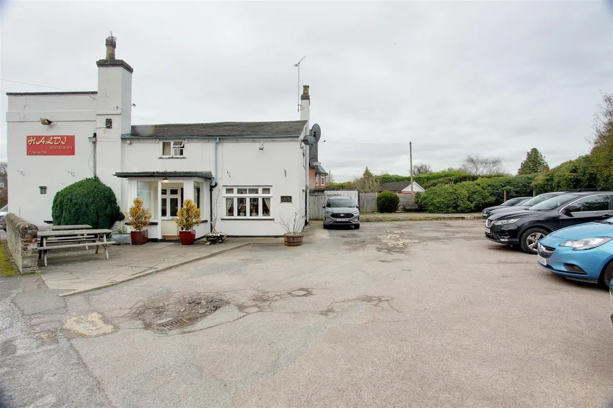 Marsworth Road, Pitstone, Buckinghamshire