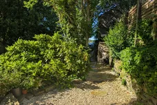 Dobb Top Road, Holmbridge, Holmfirth