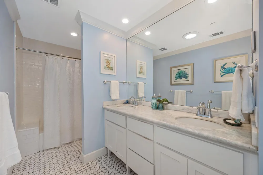 5216 Marione Dr, Carmichael, CA 95608