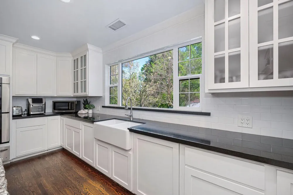 5216 Marione Dr, Carmichael, CA 95608