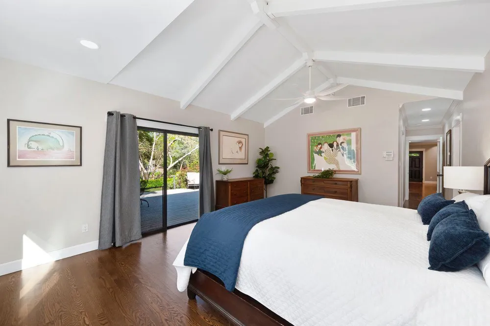 5216 Marione Dr, Carmichael, CA 95608
