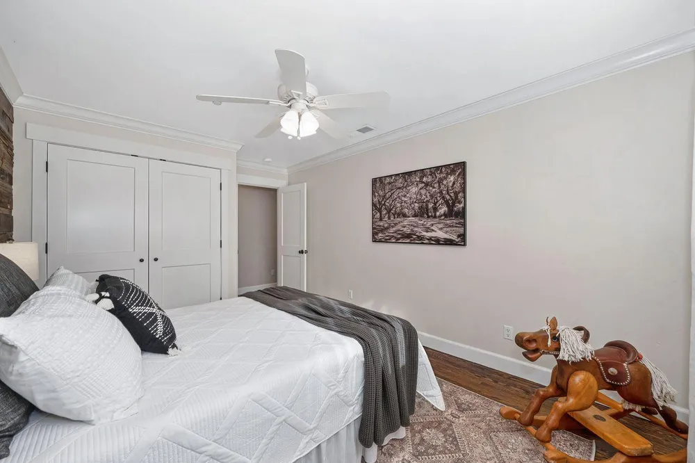 5216 Marione Dr, Carmichael, CA 95608