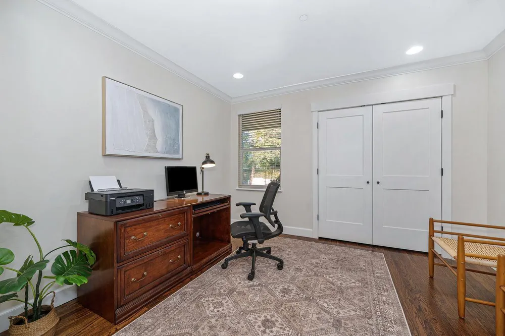 5216 Marione Dr, Carmichael, CA 95608