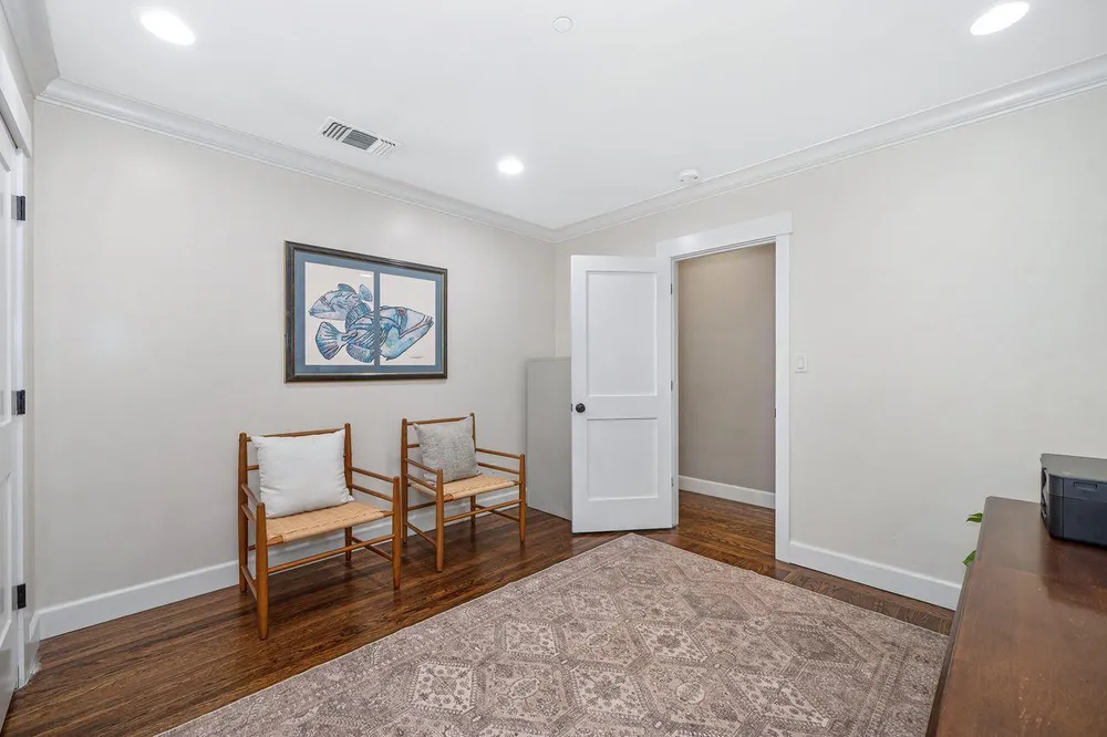 5216 Marione Dr, Carmichael, CA 95608