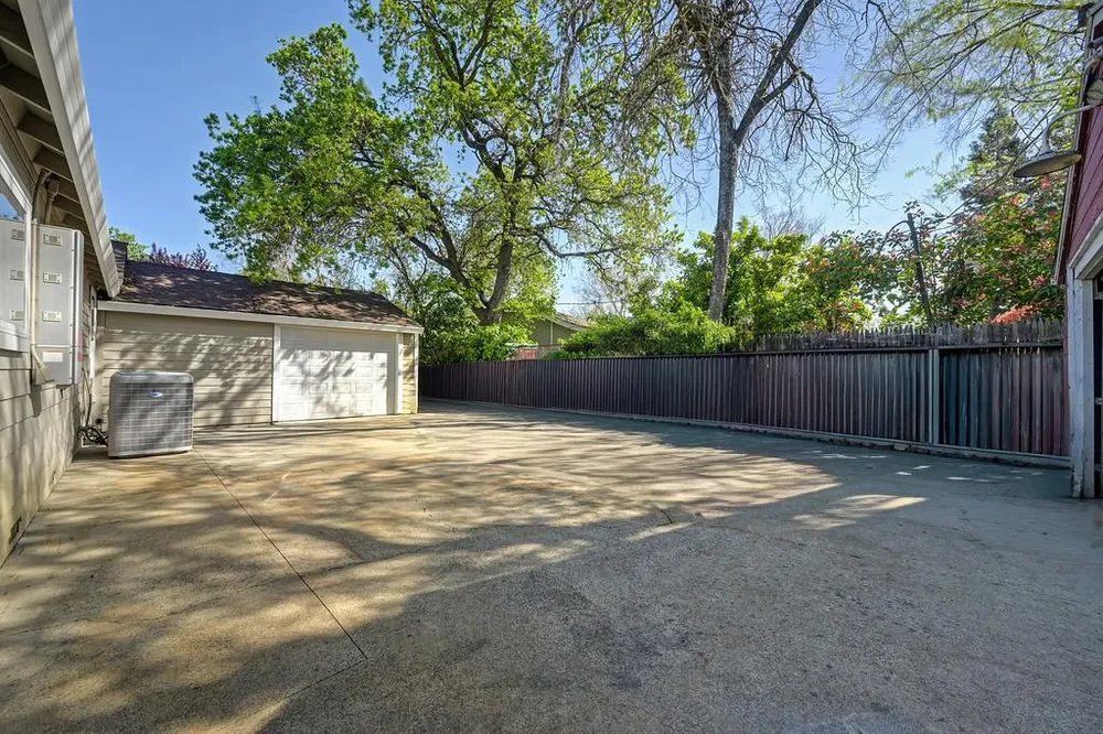 5216 Marione Dr, Carmichael, CA 95608