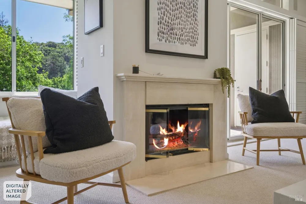 300 Deer Valley Rd, San Rafael, CA 94903