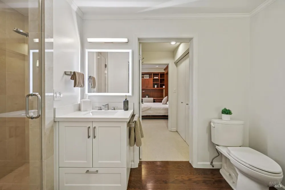 300 Deer Valley Rd, San Rafael, CA 94903