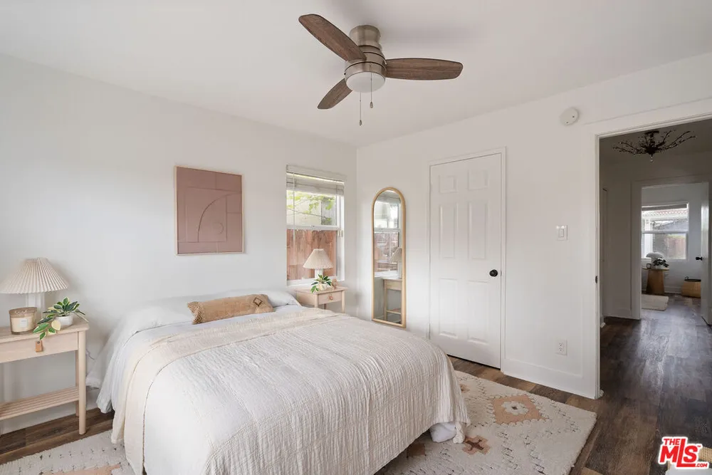 607 W 111th Pl, South Los Angeles, CA 90044