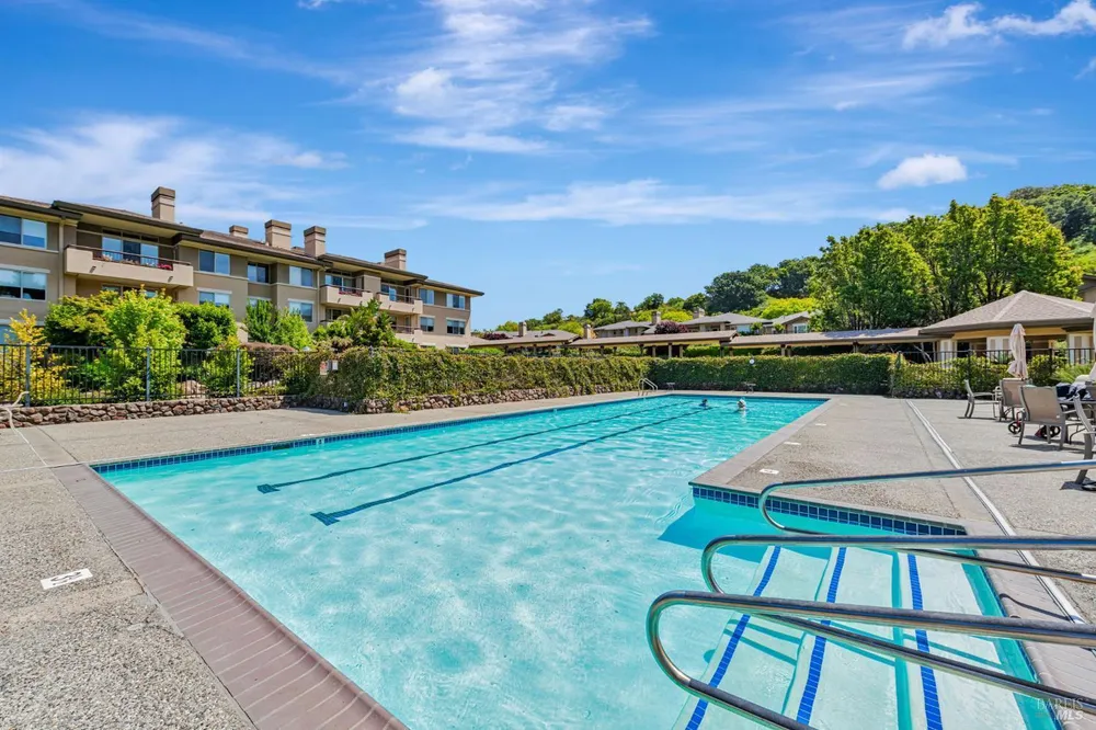 300 Deer Valley Rd, San Rafael, CA 94903
