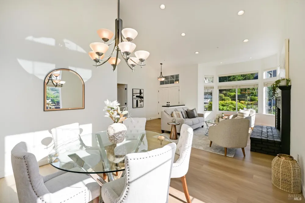 110 Samrose Dr, Novato, CA 94945