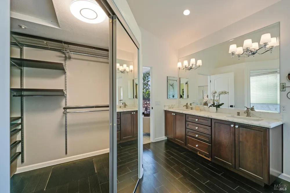 110 Samrose Dr, Novato, CA 94945