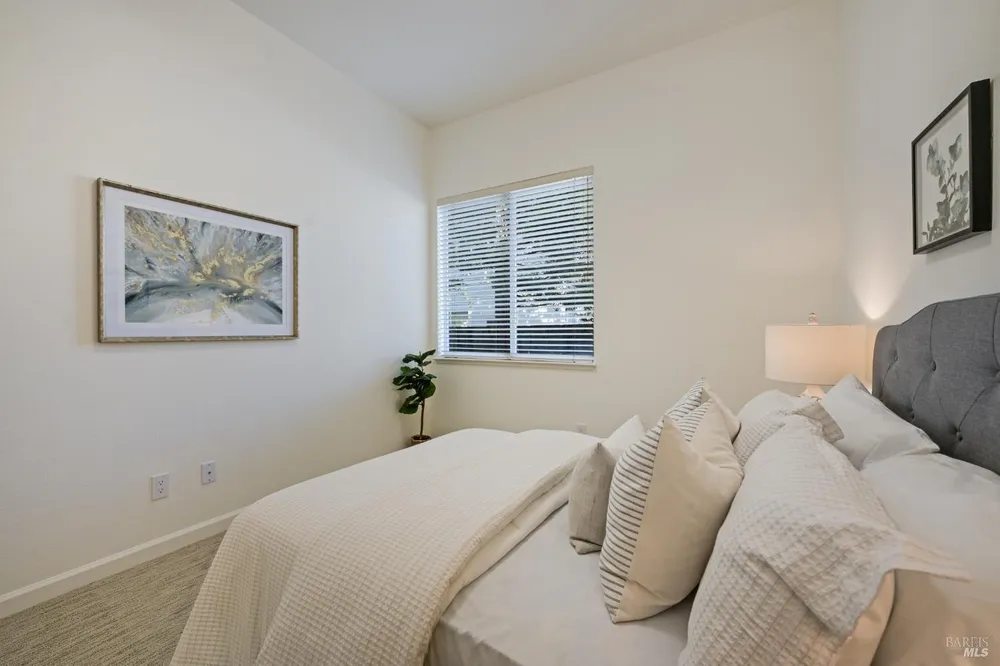 110 Samrose Dr, Novato, CA 94945