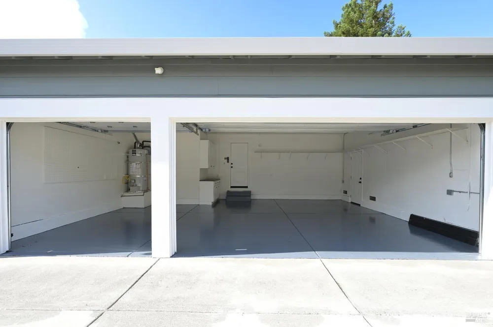 110 Samrose Dr, Novato, CA 94945