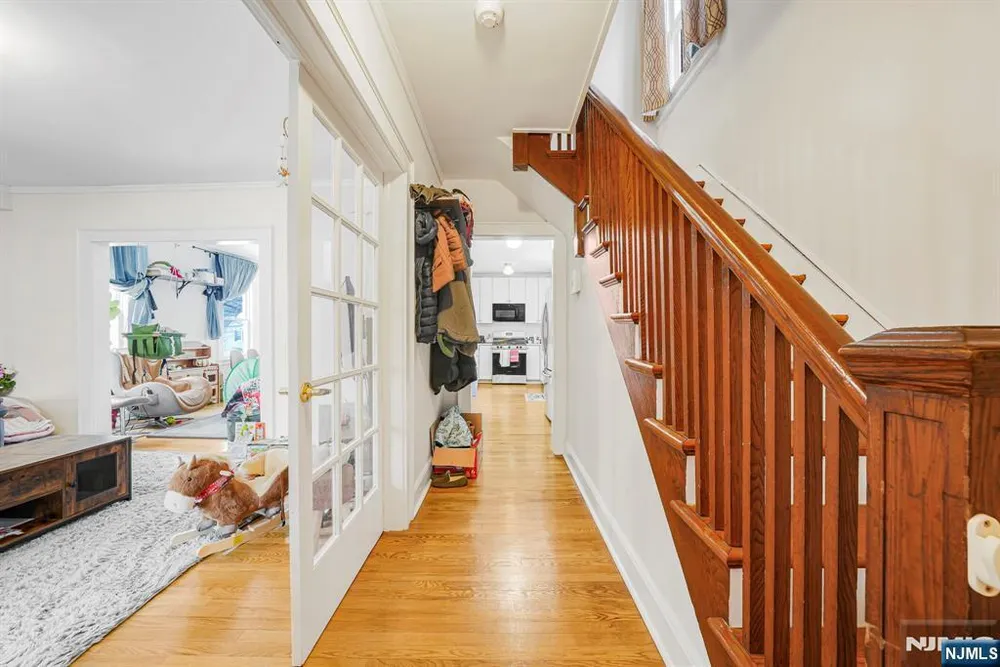 6 Franklin Ave, Montclair, NJ 07042