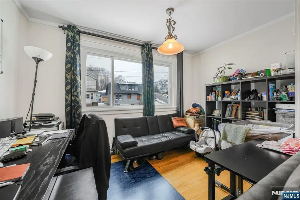 6 Franklin Ave, Montclair, NJ 07042