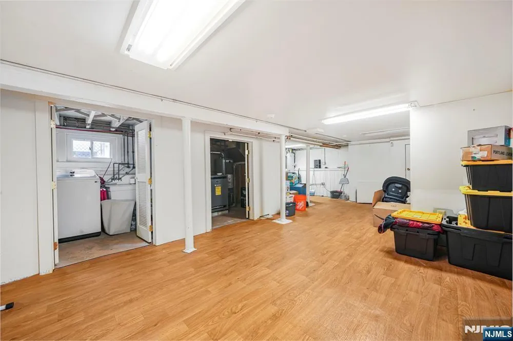 6 Franklin Ave, Montclair, NJ 07042