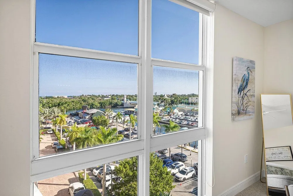 625 Casa Loma Blvd, Boynton Beach, FL 33435