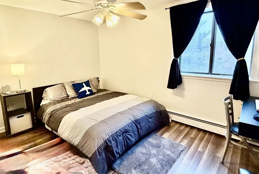 300 Governors Dr, Winthrop, MA 02152