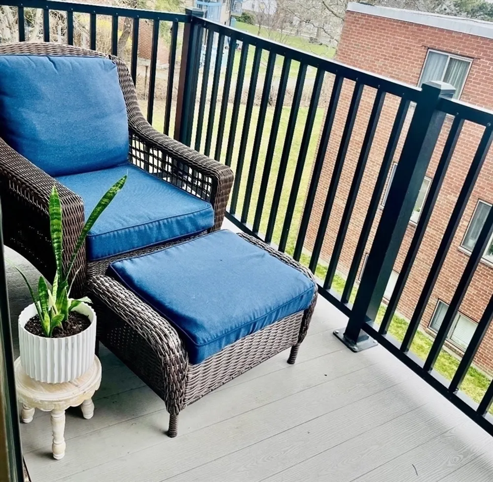 300 Governors Dr, Winthrop, MA 02152