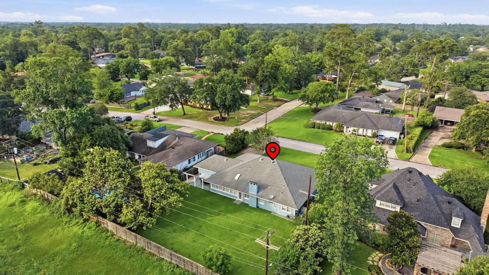 675 Belvedere Dr, Beaumont, TX 77706