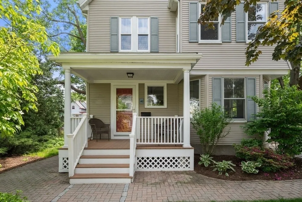 40 Brooks Ave, Newton, MA 02460
