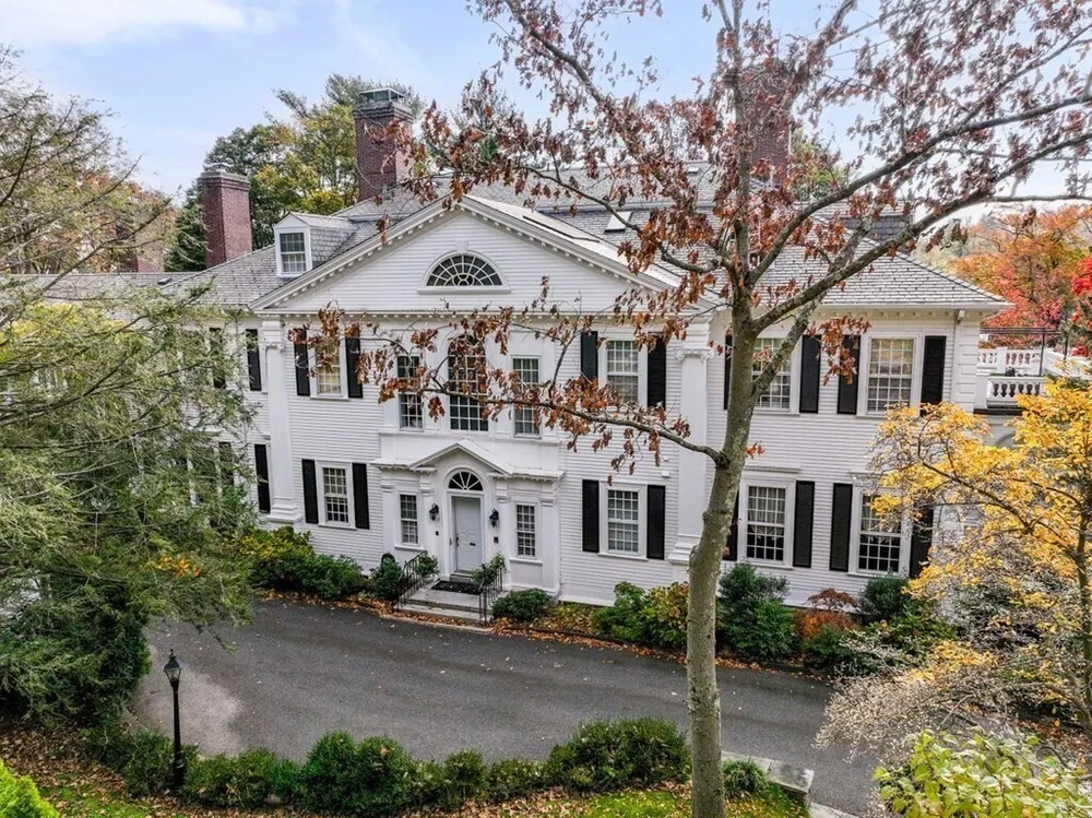 15 Catlin Rd, Brookline, MA 02445-5748
