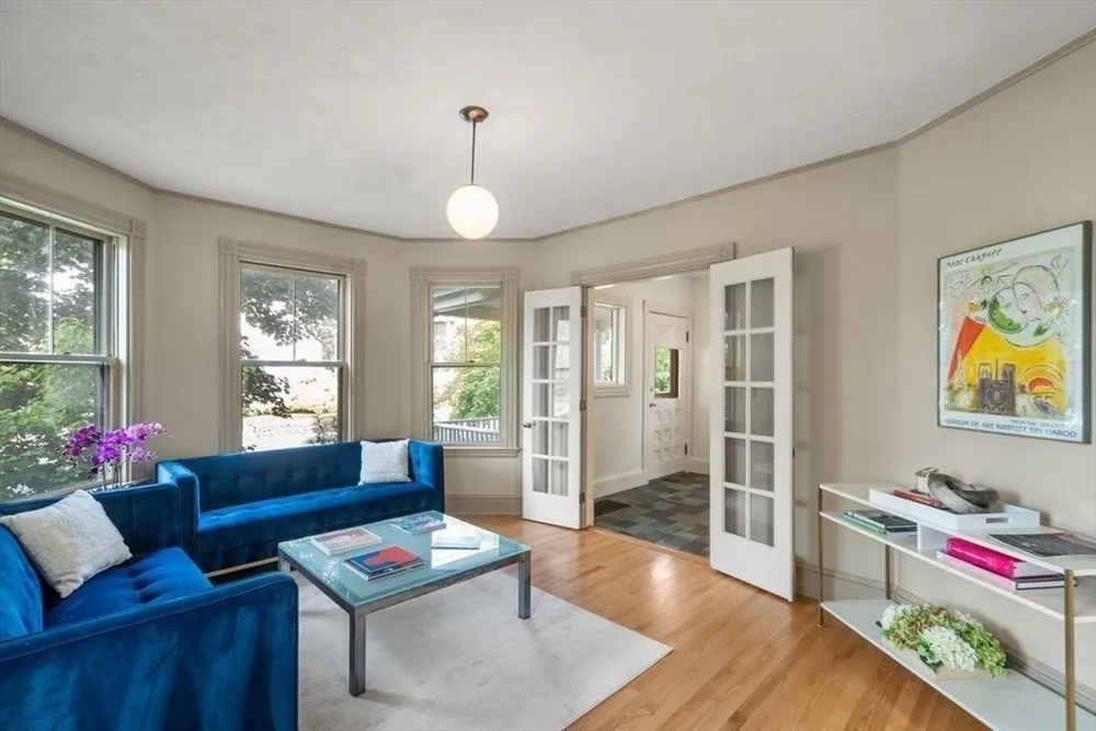 40 Brooks Ave, Newton, MA 02460