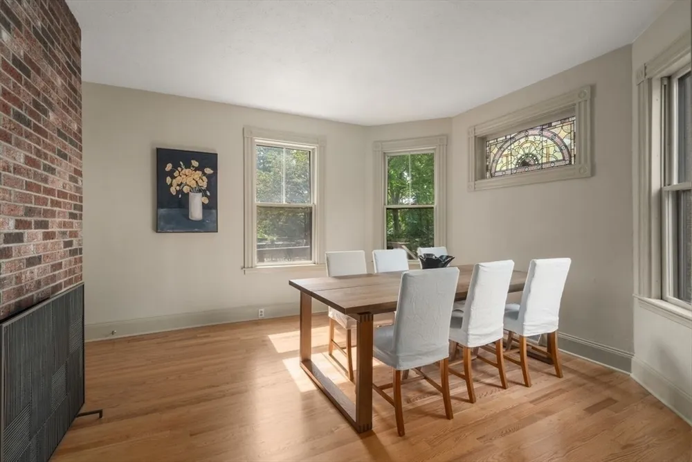 40 Brooks Ave, Newton, MA 02460