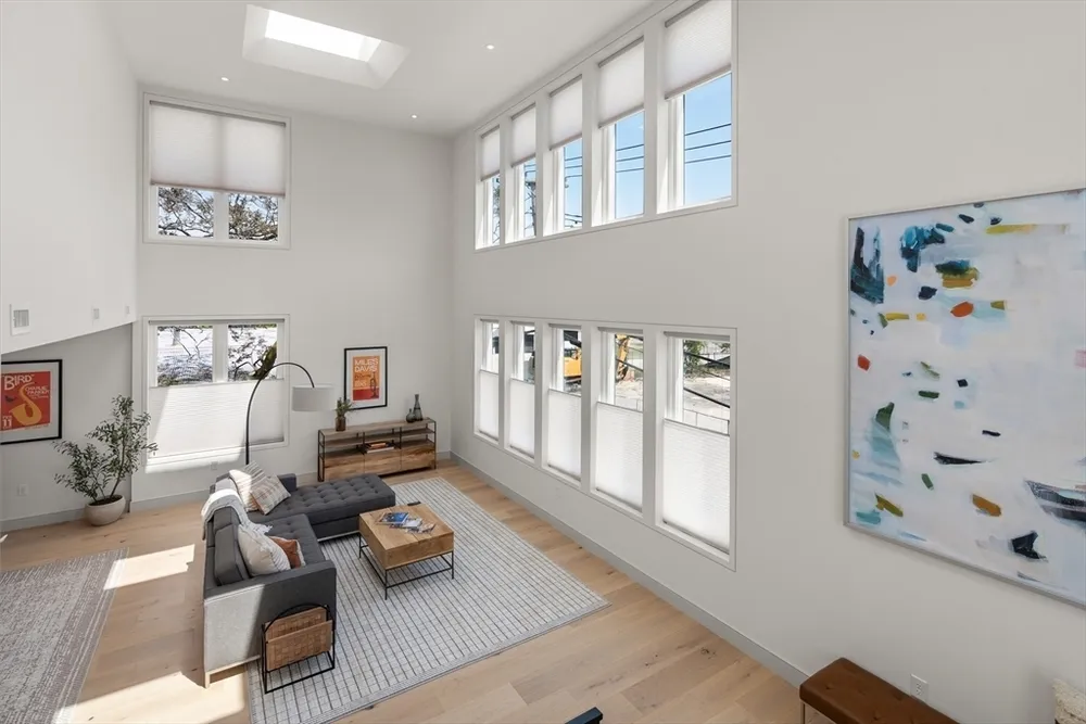 17 Smith Pl, Cambridge, MA 02138