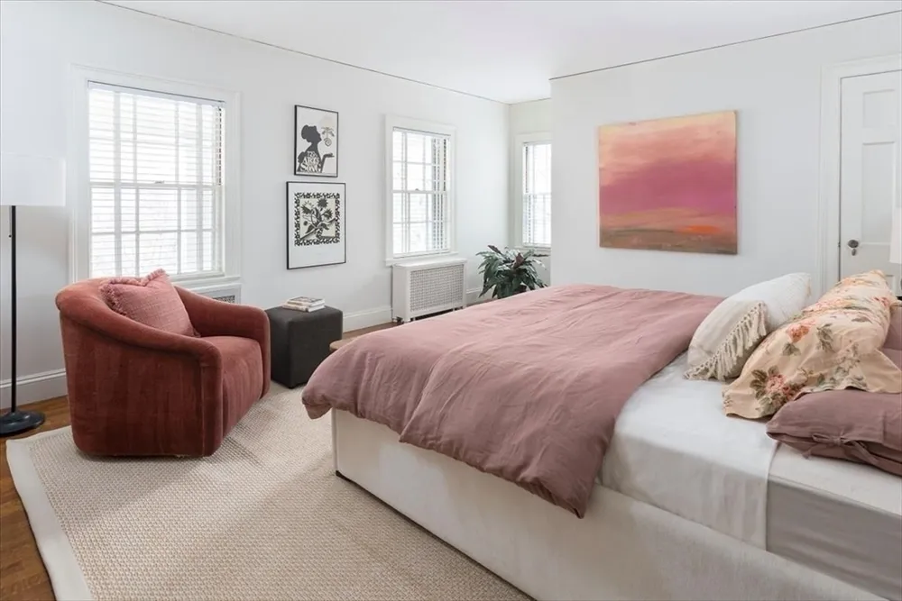 300 Warren St, Brookline, MA 02445