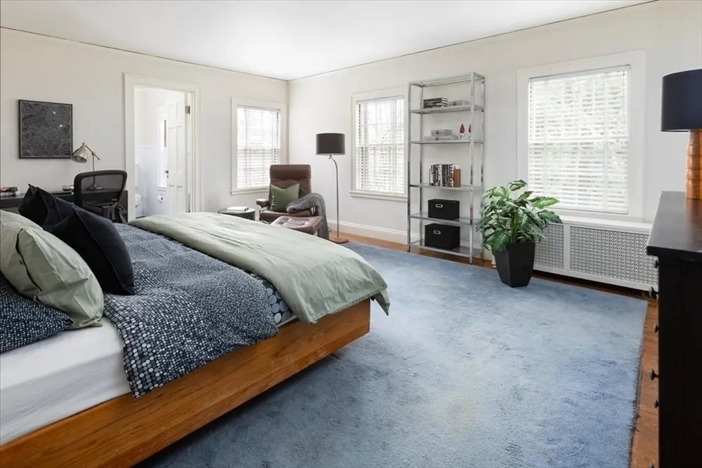 300 Warren St, Brookline, MA 02445