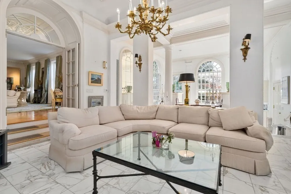15 Catlin Rd, Brookline, MA 02445-5748