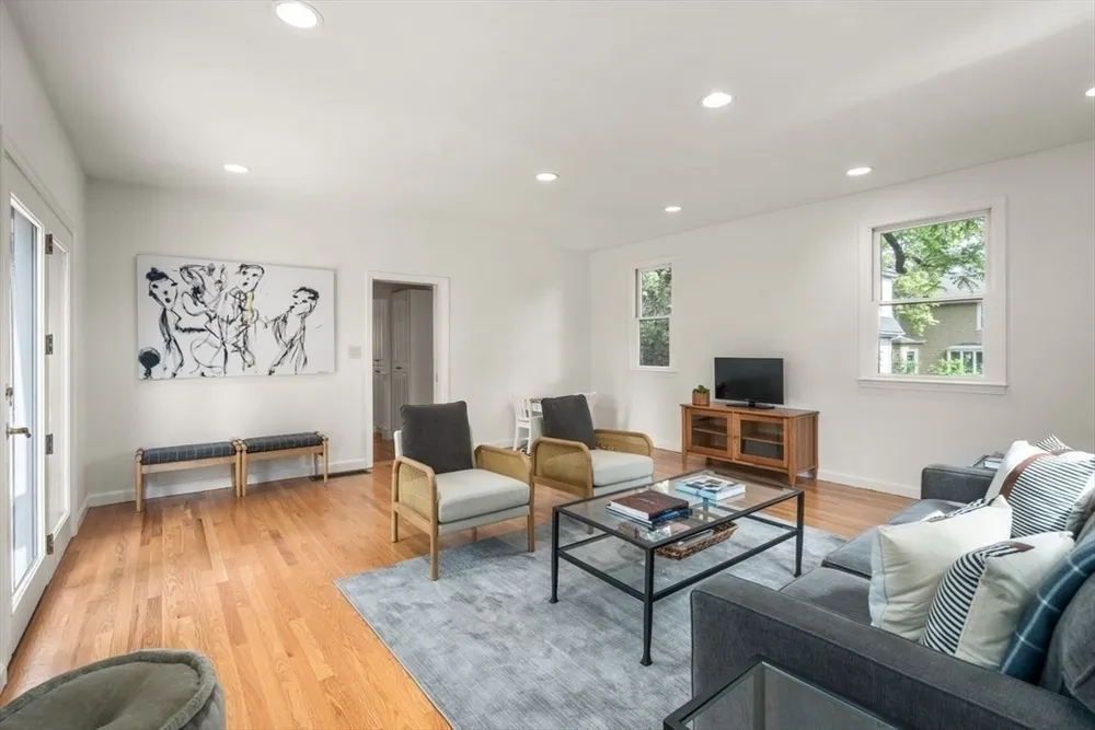 40 Brooks Ave, Newton, MA 02460