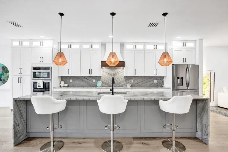 6800 Via Regina, Boca Raton, FL 33433