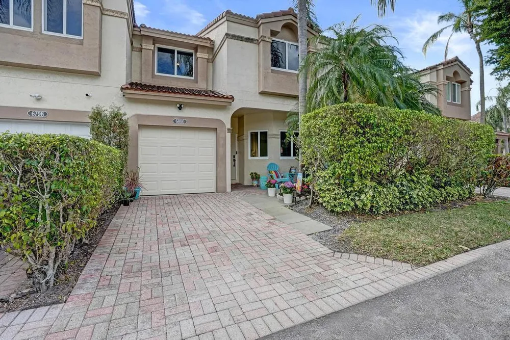 6800 Via Regina, Boca Raton, FL 33433