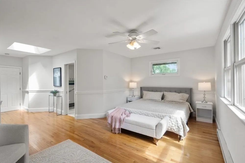 40 Brooks Ave, Newton, MA 02460