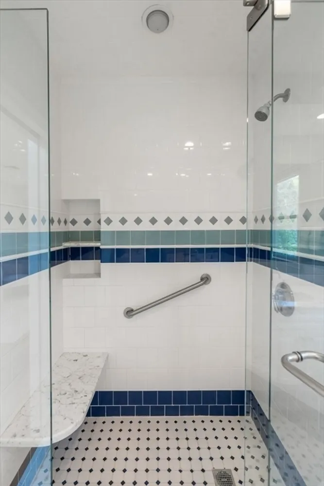 40 Brooks Ave, Newton, MA 02460