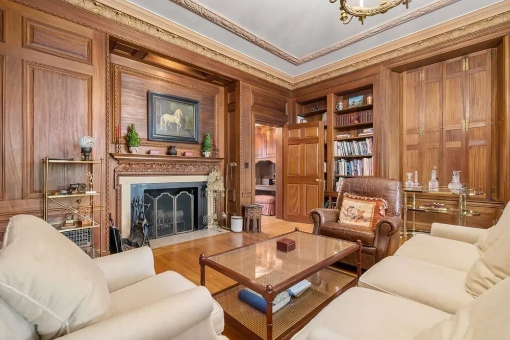 15 Catlin Rd, Brookline, MA 02445-5748