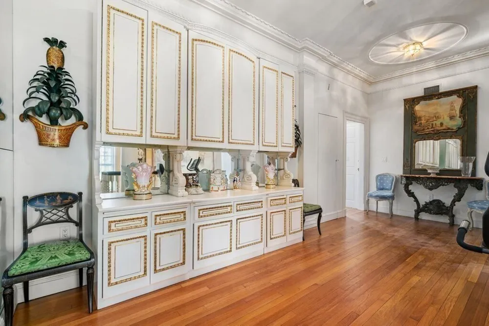 15 Catlin Rd, Brookline, MA 02445-5748