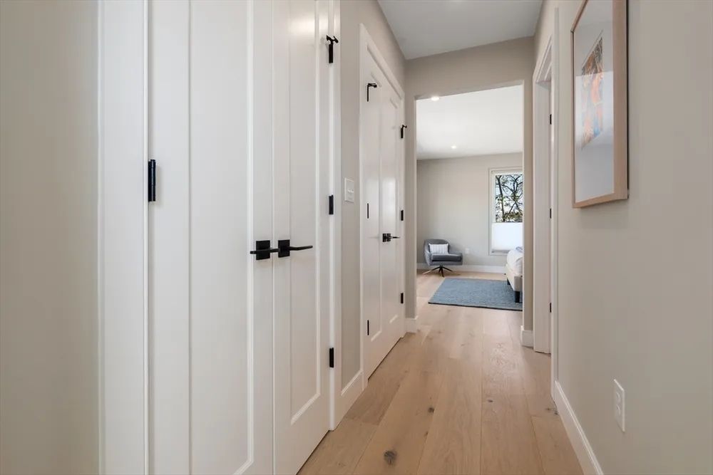 17 Smith Pl, Cambridge, MA 02138