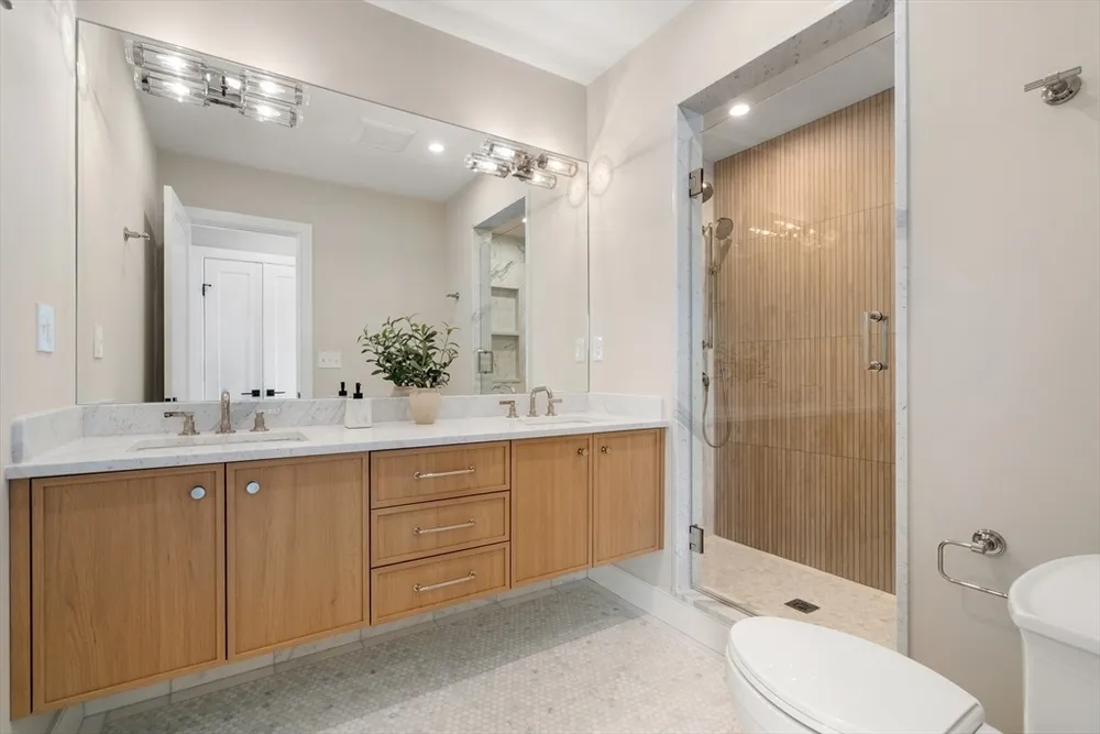 17 Smith Pl, Cambridge, MA 02138